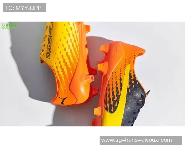 探索Puma鸳鸯足球鞋的独特设计与卓越性能助你在球场上尽显风采 探索Puma鸳鸯足球鞋的独特设计与卓越性能助你在球场上尽显风采